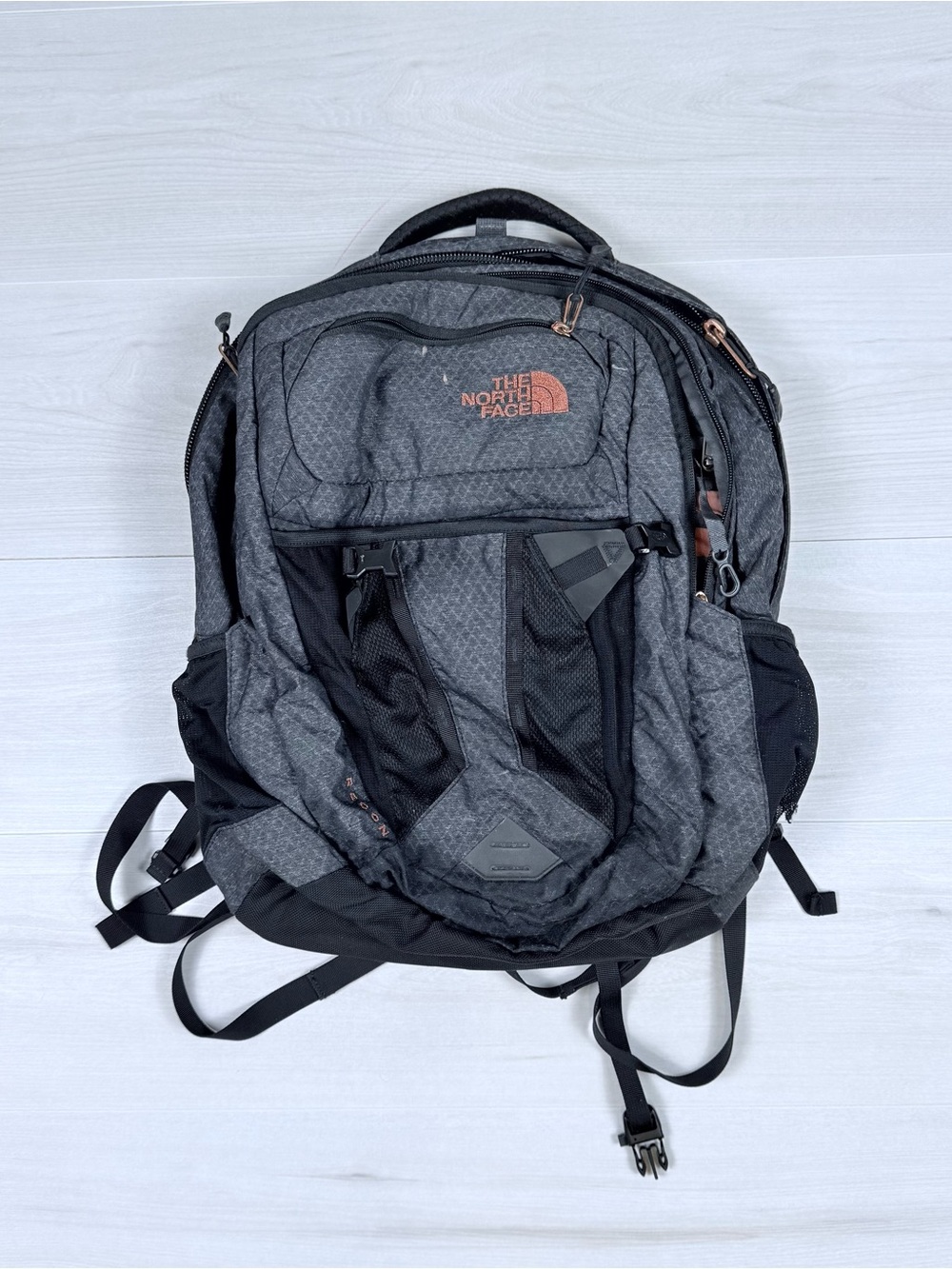 The North Face recon Gray Backpack - Durable Everyday Carry